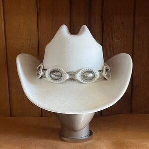Fiesta White Cowboy Hat with Silver Concho Band
